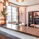 Апартаменты Cosy & Design 4 Guests - Eiffel Tower Париж