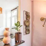 Cosy & Design 4 Guests - Eiffel Tower Апартаменты